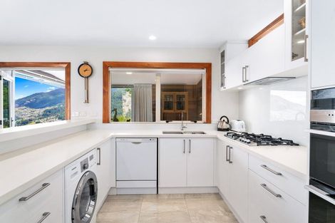 Photo of property in 25b Vancouver Drive, Queenstown, 9300