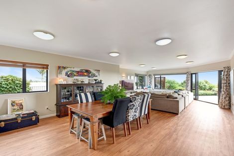 Photo of property in 16 Highfield Grove, Richmond, 7020