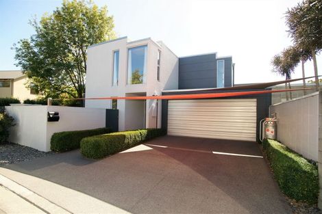 Photo of property in 35 Oakford Close, Riccarton, Christchurch, 8011