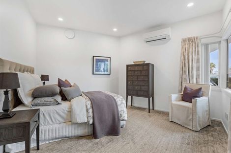 Photo of property in 39 Argo Drive, Half Moon Bay, Auckland, 2012