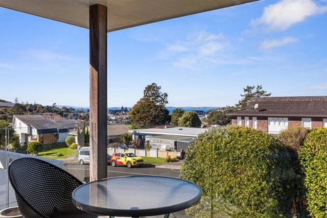 Photo of property in 137 Stapleford Crescent, Browns Bay, Auckland, 0630