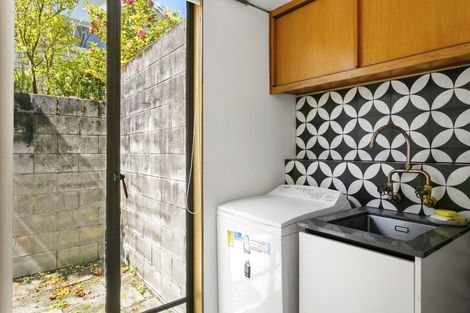 Photo of property in 114 Taupo View Road, Taupo, 3330