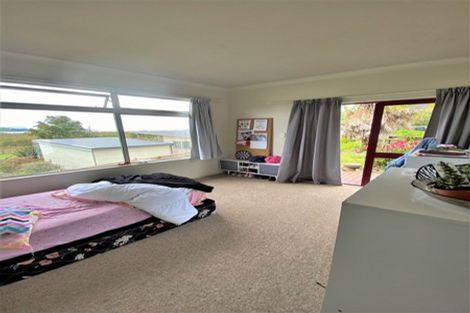Photo of property in 30 Beach Road, Onerahi, Whangarei, 0110