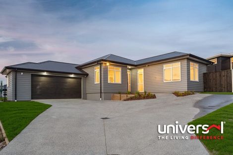 Photo of property in 8 Te Aparangi Crescent, Papakura, 2110