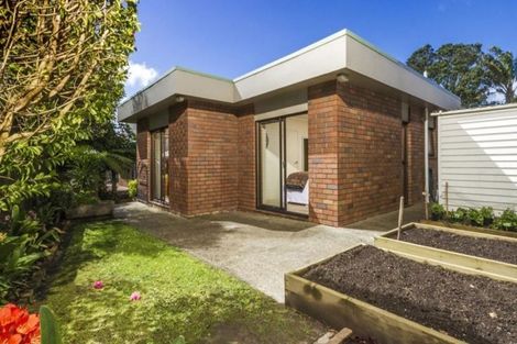 Photo of property in 2c Braemar Road, Castor Bay, Auckland, 0620