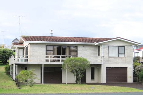 Photo of property in 54 Omaha Drive, Omaha, 0986