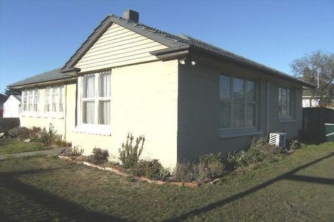 Photo of property in 16 Gilberthorpes Road, Islington, Christchurch, 8042