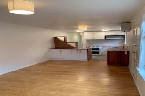 Photo of property in 45a Randwick Road, Northland, Wellington, 6012