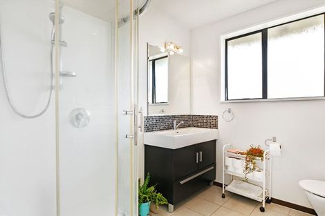 Photo of property in 2/99 Denise Crescent, Hornby, Christchurch, 8042