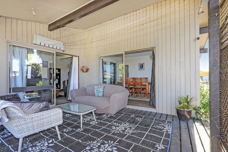 Photo of property in 100 Flaxmere Avenue, Flaxmere, Hastings, 4120