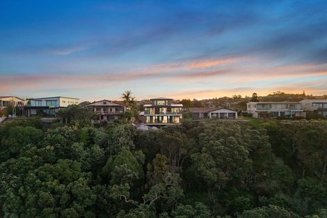 Photo of property in 236 Vipond Road, Stanmore Bay, Whangaparaoa, 0932