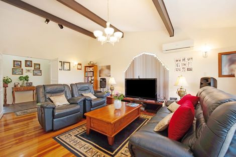 Photo of property in 35 Halswater Drive, Churton Park, Wellington, 6037