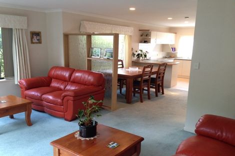 Photo of property in 71 Moyrus Crescent, East Tamaki Heights, Auckland, 2016