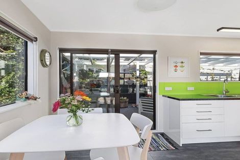 Photo of property in 2c Cashmere Avenue, Khandallah, Wellington, 6035