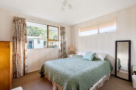 Photo of property in 41a-b Andrew Street, Waikanae, 5036