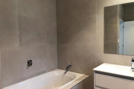 Photo of property in 30 Konoba Avenue, Kumeu, 0810