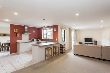 Photo of property in 11 Parkside Crescent, Northwood, Christchurch, 8051