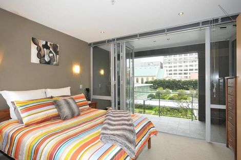 Photo of property in Sanctum Apartment, 10 Ebor Street, Te Aro, Wellington, 6011
