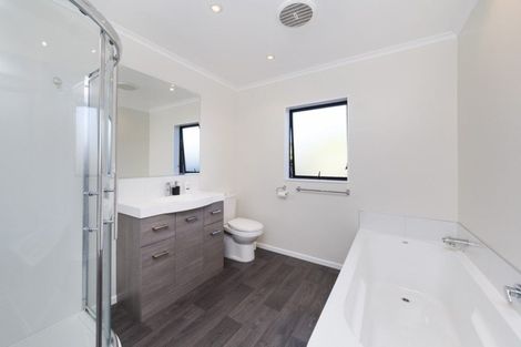 Photo of property in 5 Colorado Crescent, Milson, Palmerston North, 4414