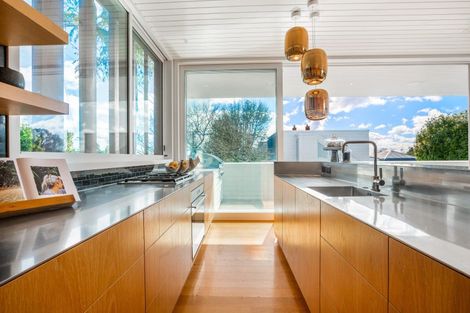 Photo of property in 215 Jervois Road, Herne Bay, Auckland, 1011