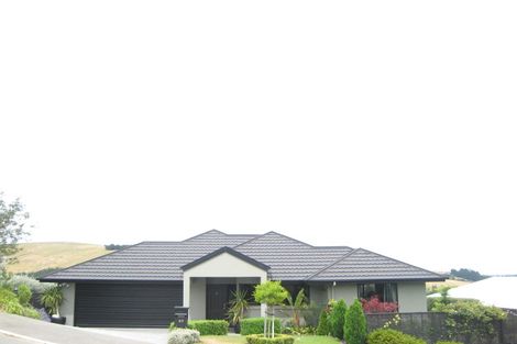 Photo of property in 40 Highcrest Heights, Westmorland, Christchurch, 8025