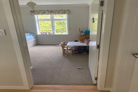 Photo of property in 90 Karepa Street, Brooklyn, Wellington, 6021