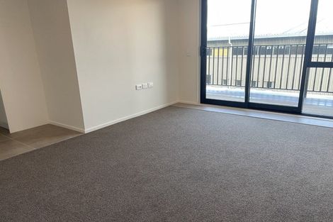 Photo of property in 104/28c Eileen Newey Place, Henderson, Auckland, 0612