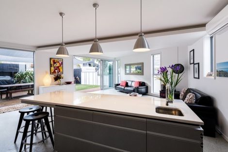 Photo of property in 5c Salmont Place, Kelburn, Wellington, 6012