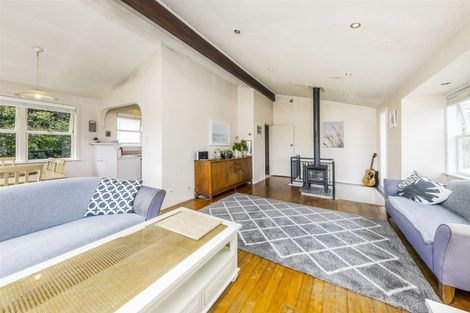 Photo of property in 28 Bert Wilson Place, Cockle Bay, Auckland, 2014