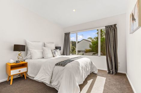 Photo of property in 1/206 Manuka Road, Bayview, Auckland, 0629