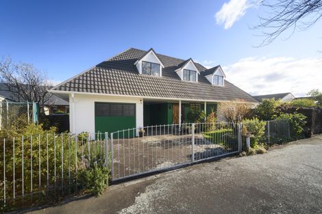 Photo of property in 8 Mcarthur Street, Terrace End, Palmerston North, 4410
