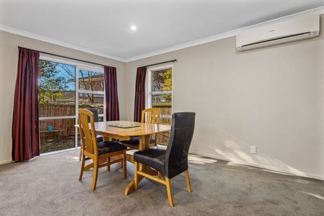 Photo of property in 360 Yaldhurst Road, Russley, Christchurch, 8042