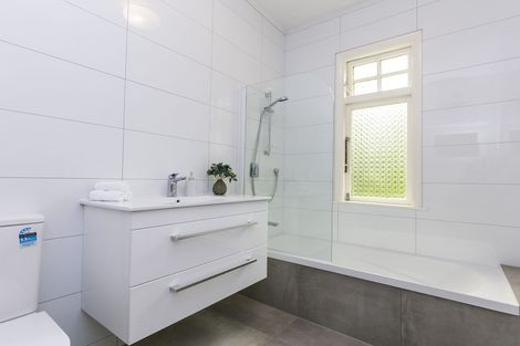 Photo of property in 22 Liffey Crescent, Island Bay, Wellington, 6023