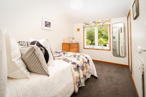 Photo of property in 34 Simla Crescent, Khandallah, Wellington, 6035