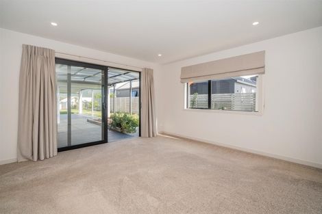 Photo of property in 1 Topping Place, Whitianga, 3510