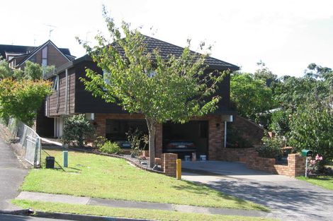 Photo of property in 24 Palliser Lane, Browns Bay, Auckland, 0630