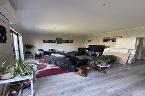 Photo of property in 4 Kerewhenua Crescent, Hobsonville, Auckland, 0616