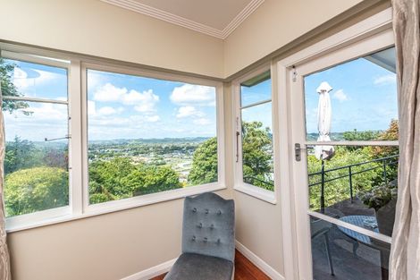 Photo of property in 10 Great North Road, Saint Johns Hill, Whanganui, 4500