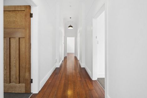 Photo of property in 84 Kilbirnie Crescent, Kilbirnie, Wellington, 6022