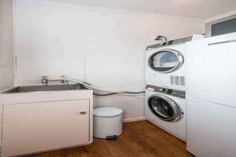 Photo of property in 231a Point Chevalier Road, Point Chevalier, Auckland, 1022