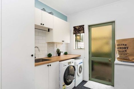 Photo of property in 236a Ngatai Road, Otumoetai, Tauranga, 3110