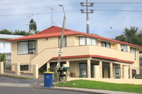 Photo of property in 43 Lilburn Crescent, Massey, Auckland, 0614