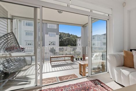 Photo of property in 73 Parkside Drive, Orewa, 0931