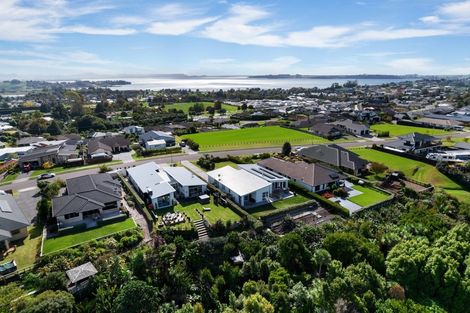 Photo of property in 16 Holyoake Terrace, Omokoroa, 3114