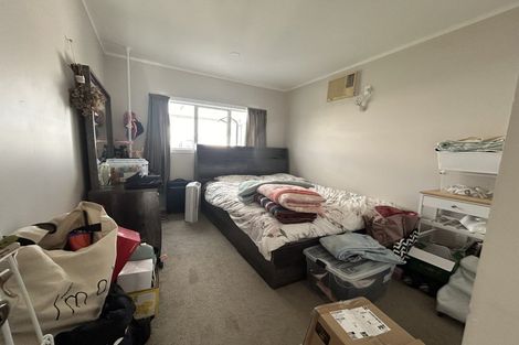 Photo of property in 18 Webb Place, Forrest Hill, Auckland, 0620