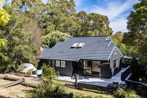 Photo of property in 9 Shalamar Drive, Cashmere, Christchurch, 8022