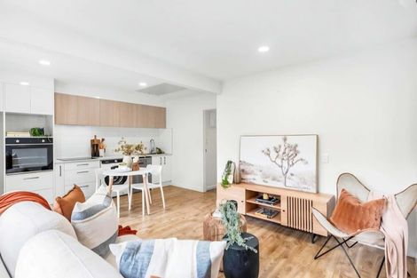 Photo of property in 122d Lancaster Road, Beach Haven, Auckland, 0626
