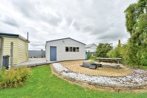 Photo of property in 26 Hunter Street, Edendale, 9825