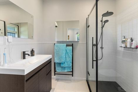 Photo of property in 21 Hurunui Street, Waikanae, 5036