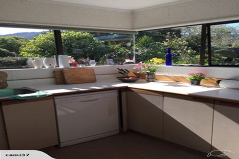 Photo of property in 7a Fleetwood Grove, Waikanae, 5036